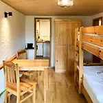Aparthotel Schwarzwald Im Haus Tanneck - - Titisee